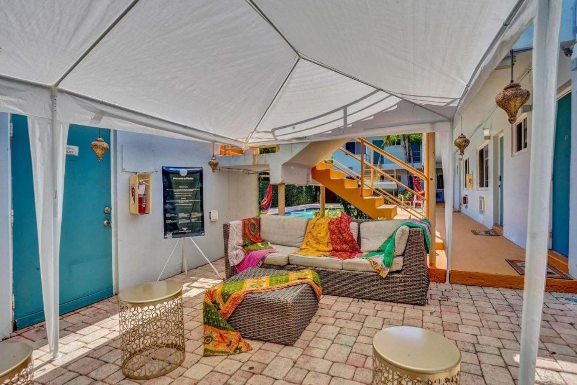 Secluded Hollywood Studio Walk To Beach Boardwalk Dania Beach Exterior foto